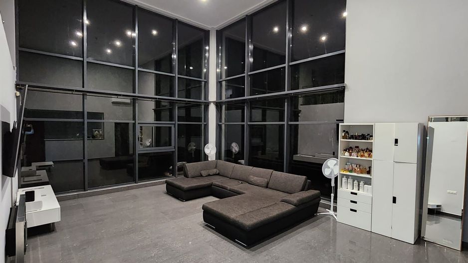 Vila de inchiriat  -Otopeni - Poză 1