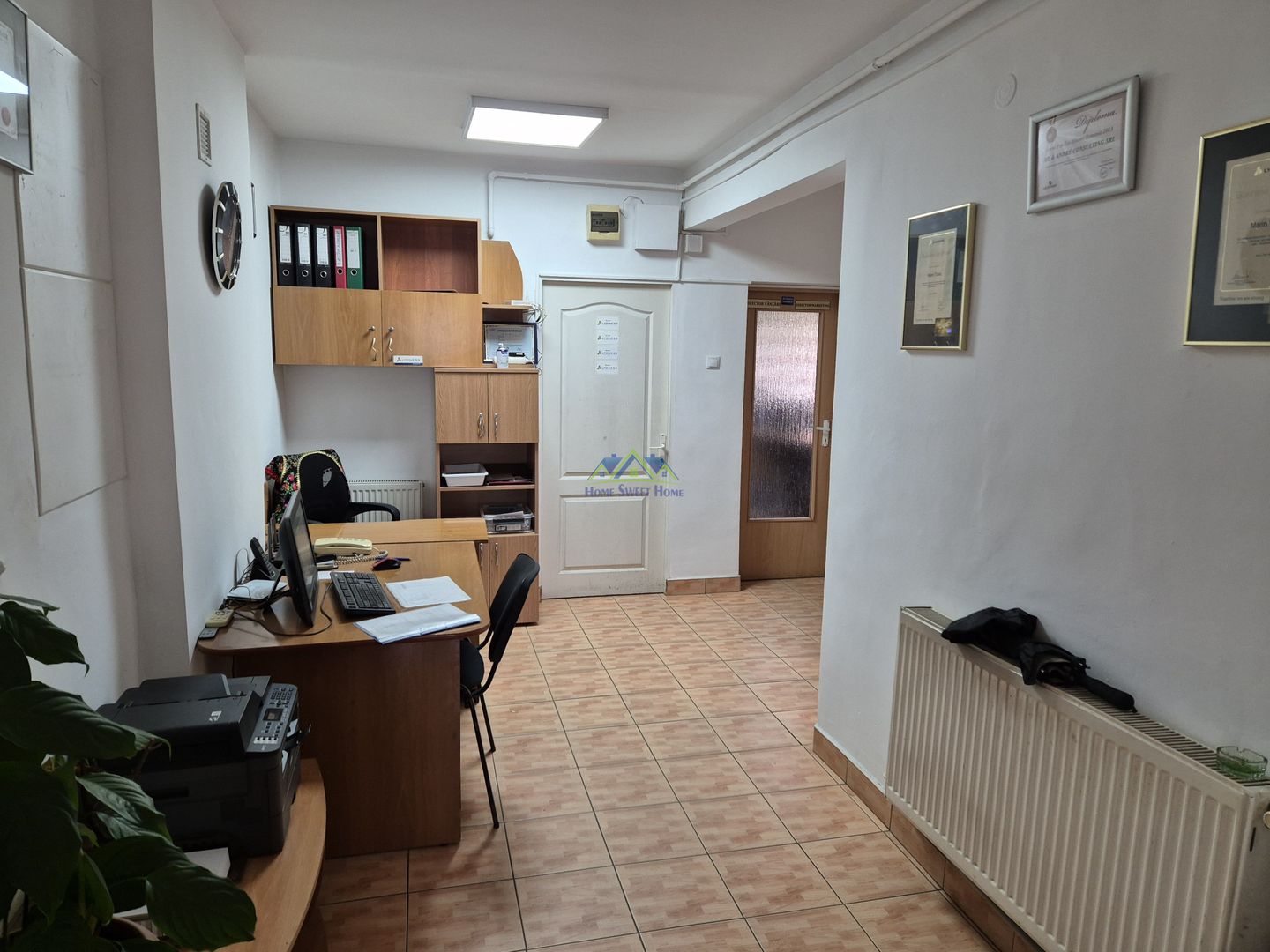 Vand spatiu comercial-tip birouri zona Teatru langa Cladirea Ilaș - Poză 2