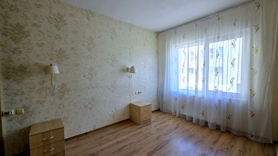 Apartament cu 3 camere de vânzare, parcare– Șesul de Sus, Florești - Poză 3