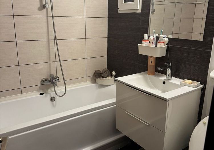 Apartament 3 camere, etaj 2, mobilat complet, 2 băi, loc parcare – zona Gorjului - Poză 6