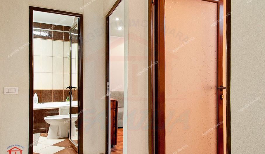 Vanzare apartament cu 3 camere Str. Domneasca, 104 mp, etaj 1. - Poză 5