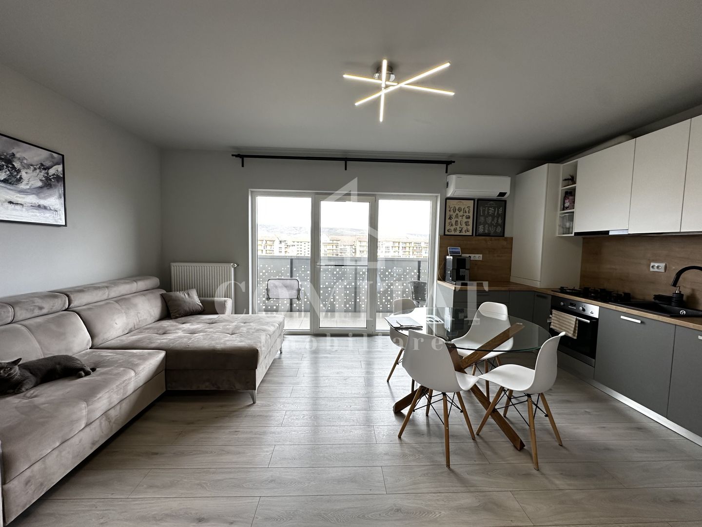 Apartament la cheie | Etaj intermediar | Zona Str Teilor-Floresti - Poză 1