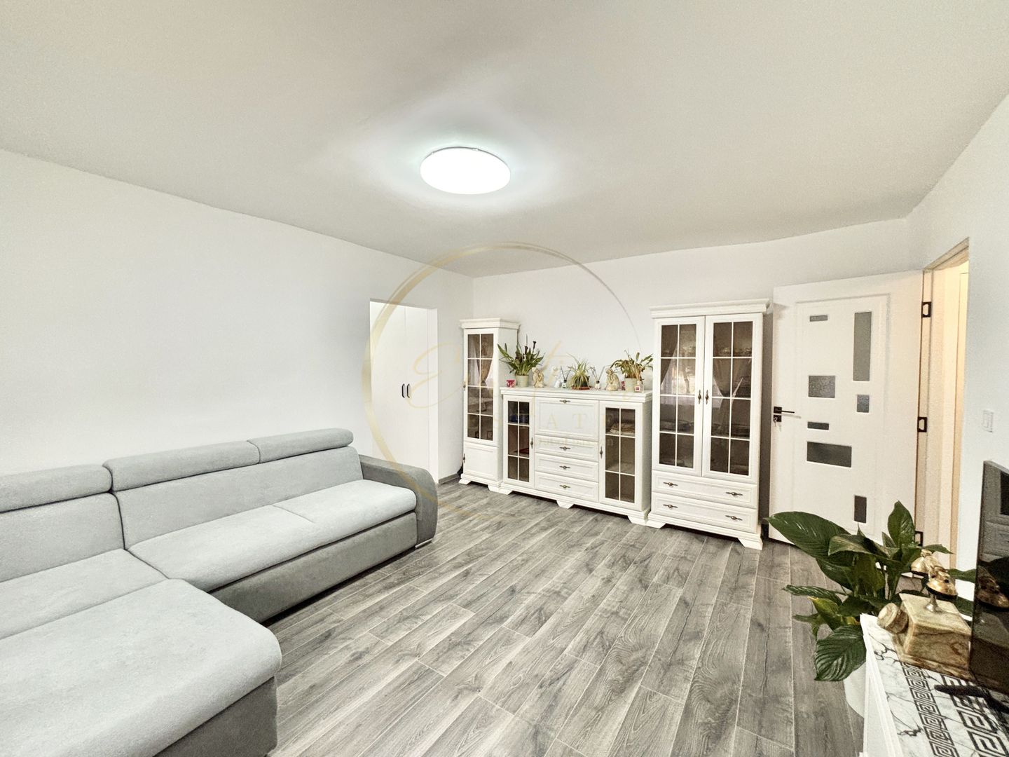 SUPER OFERTĂ | Apartament Superb 2 camere - Parcul Clăbucet | RENOVAT COMPLET - Poză 1