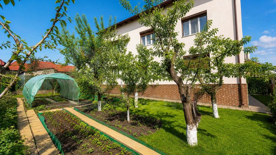 Vânzare, casă, 6 camere, str. Pomicultorilor, Codru - Poză 2