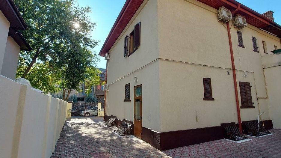 Vila de vanzare direct de la proprietar. - Poză 2