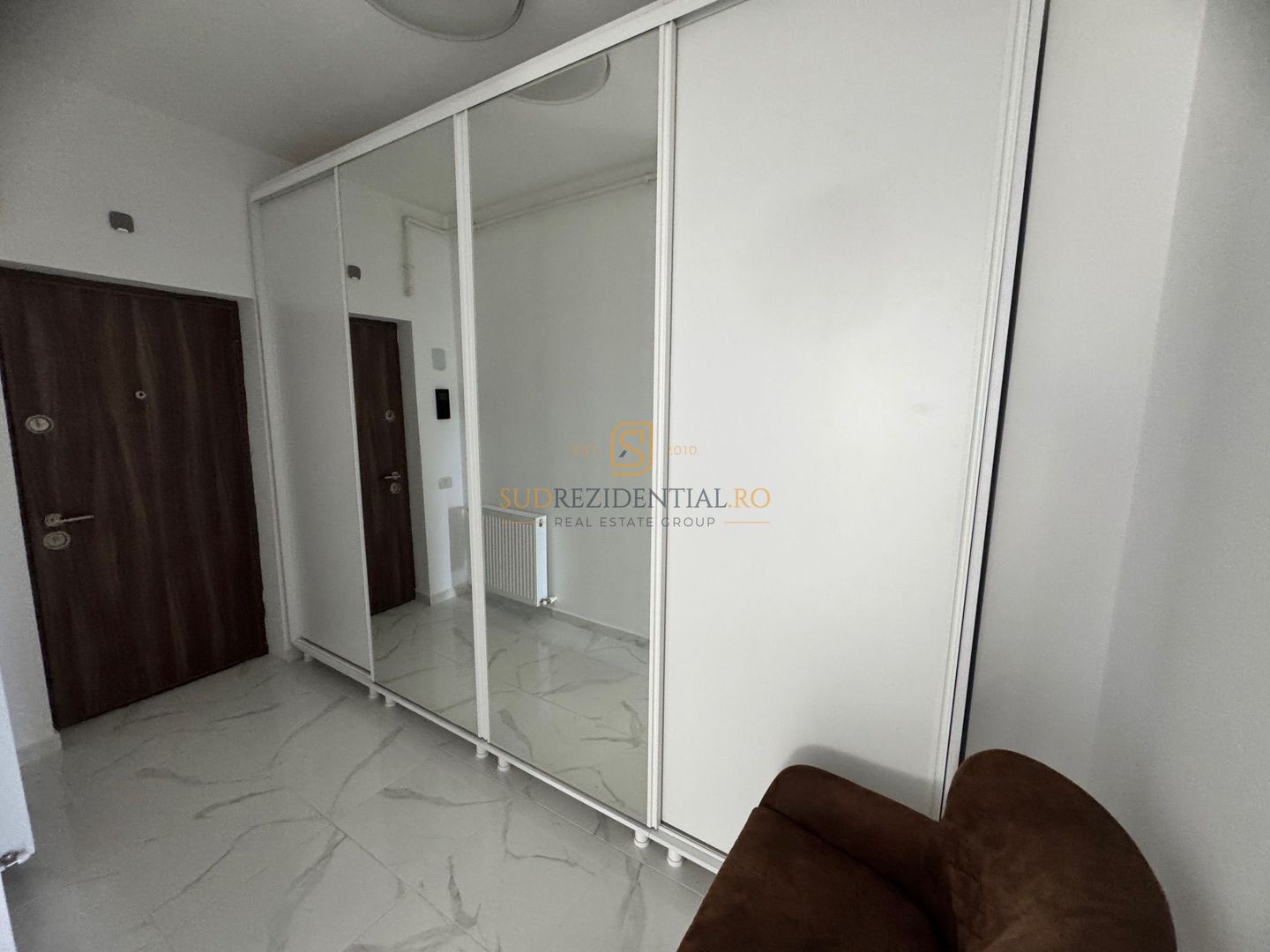 Apartament 3 camere decomandat, 83 mp, loc de parcare, mobilat complet - Poză 9