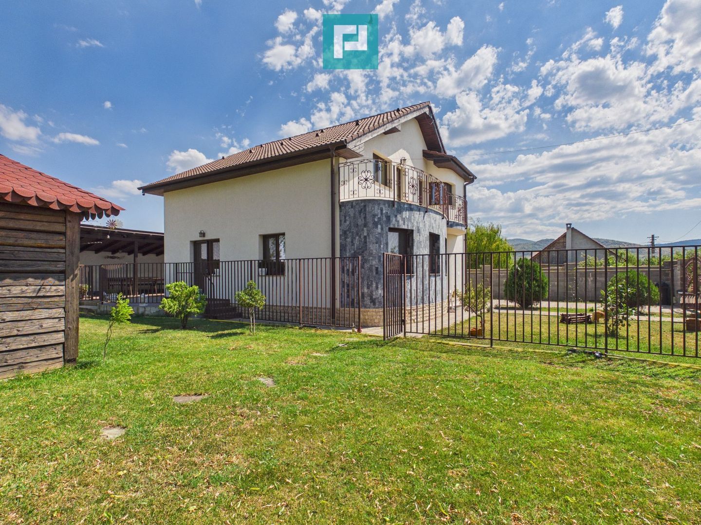 Vilă unică în Șiria | 160 mp utili | Teren 945 mp - Poză 2