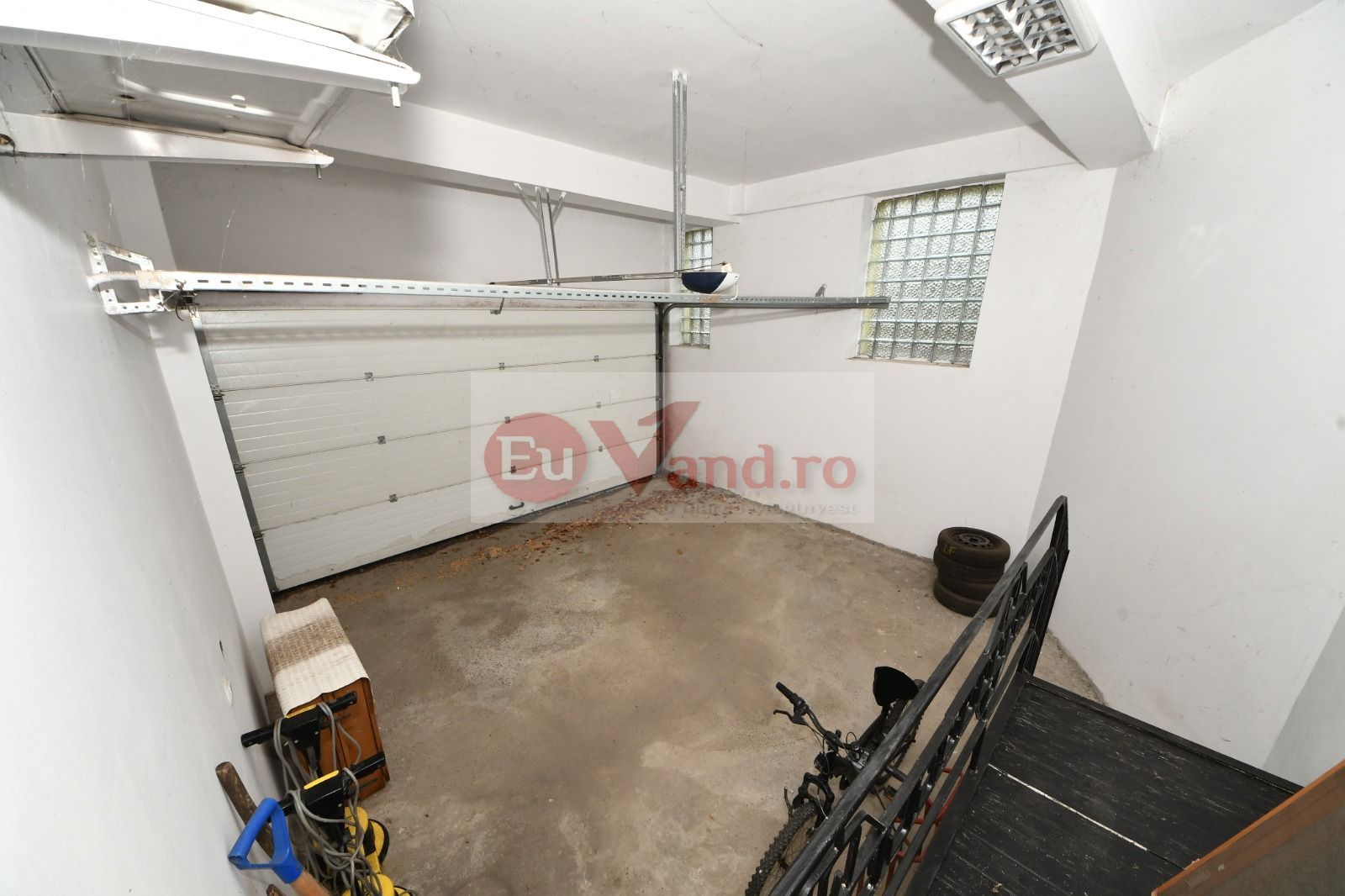 Vila spatioasa, pretabil pentru locuit/clinica, zona Micro 17 – Galati - Poză 12