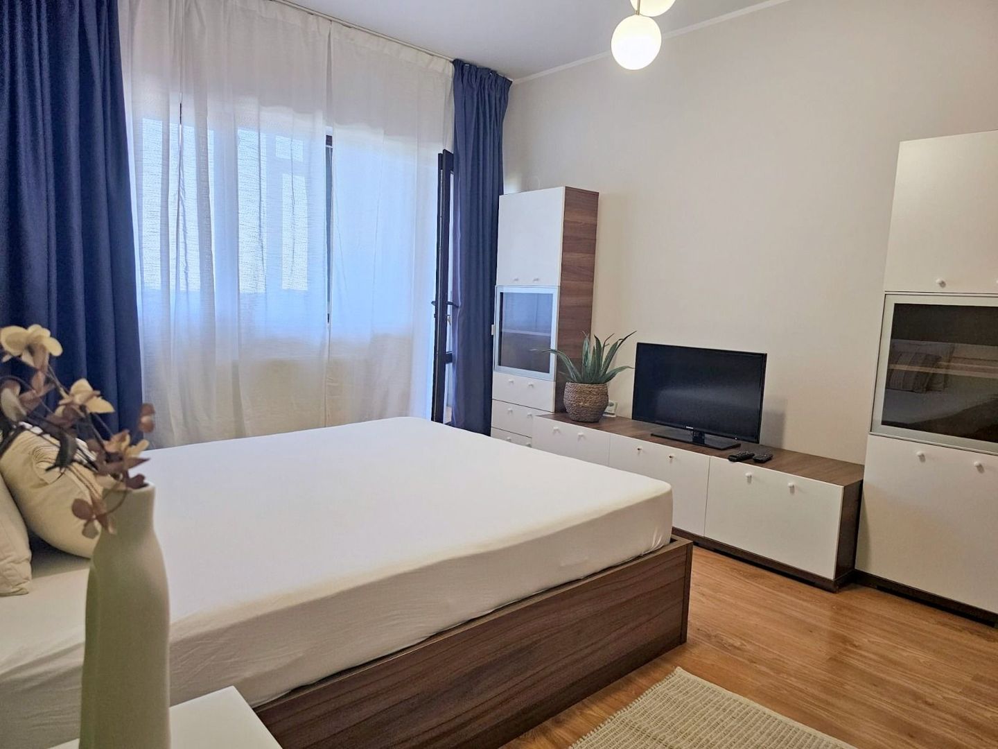 De inchiriat o camera Italian Residence, etaj 9/12, 420 euro - Poză 12