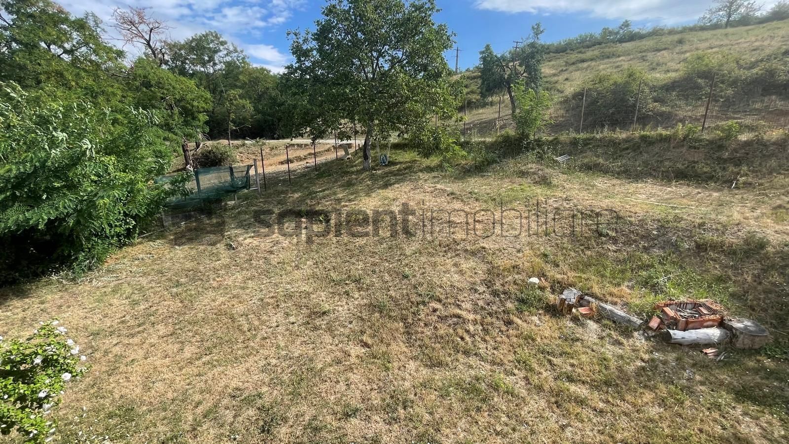 Casă spațioasă + Casă de oaspeți. Ideală pentru 2 familii! - Poză 14