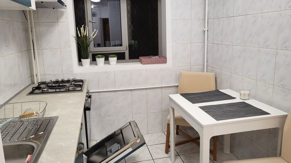 Apartament 3 camere, decomandat. - Poză 5