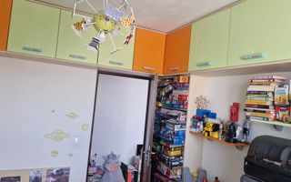 Apartament de vanzare 3 camere , zona de Sud et 4 - Poză 8