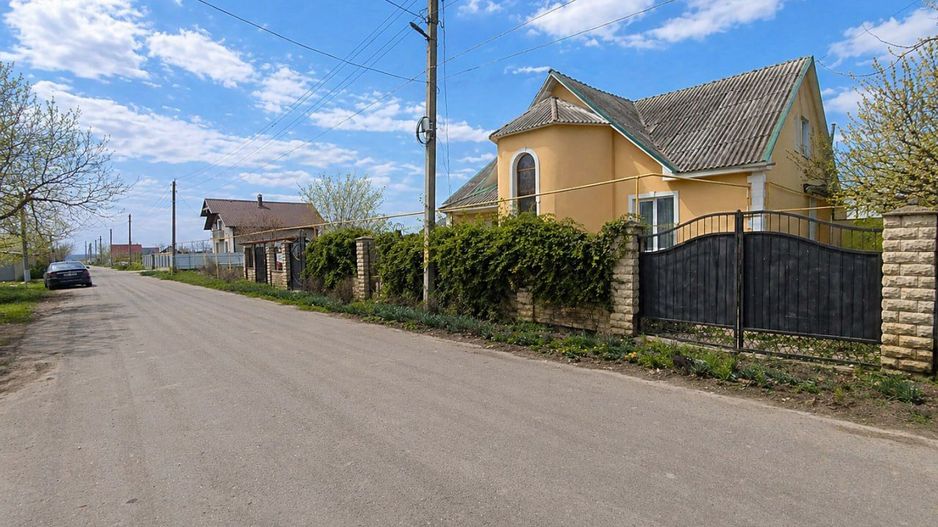 Casă 157,4 m² cu teren 15,3 ari – Holercani - Poză 11