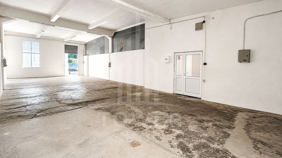 Hală industrială de închiriat în Cisnădie – 127 mp - Poză 1