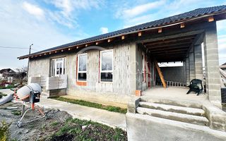 Casa de vanzare cu 3 camere in Girisu de Cris, Bihor - Poză 3