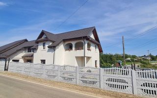 Casă de vânzare în comuna Bălțați, strada Izvoarelor nr. 11, la 30 km de Iași - Poză 2