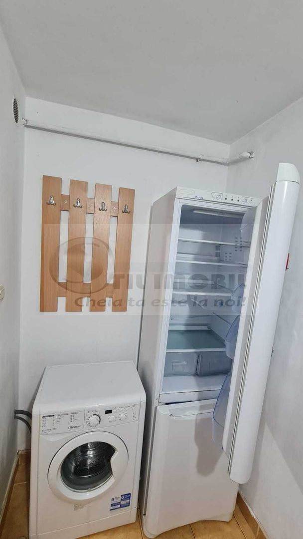 Libera garsoniera de vanzare in Iasi, bd Poitiers, decomandata - Poză 2