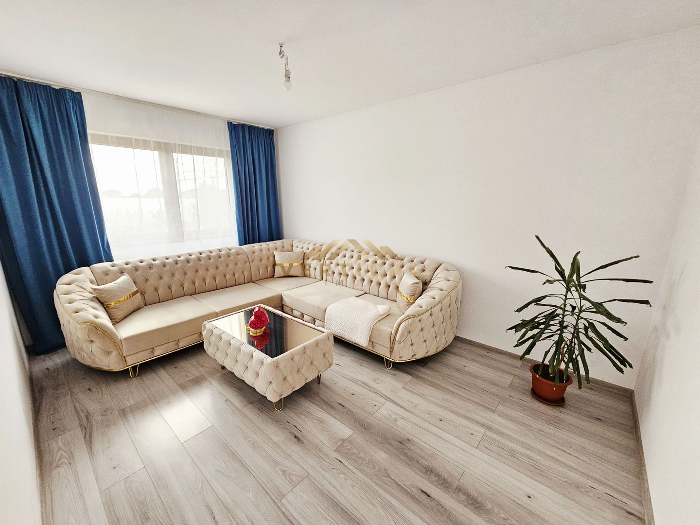 Vila 6 camere la intrare in Dobreni - Poză 1
