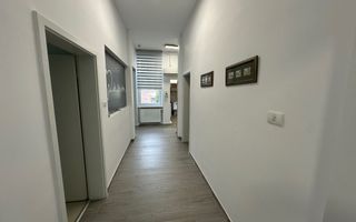 Apartament  4 camere în clădire istorica transformat în SAD - Poză 16