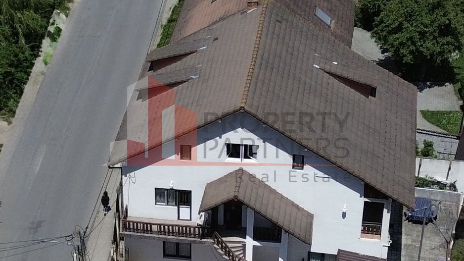 Pensiune lângă Castelul Bran | 9 camere | Pregătită pentru activitate - Poză 19
