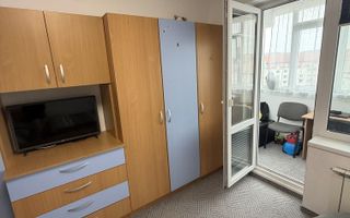 Apartament 3 camere 78 mp utili 3 balcoane 2 bai boxă  zona Terezian - Poză 2
