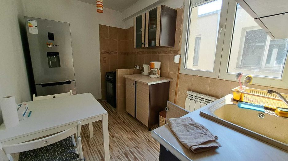 AP. 2 CAMERE EROII REVOLUTIEI, BUCATARIE INCHISA, METROU 1 MINUT - Poză 4