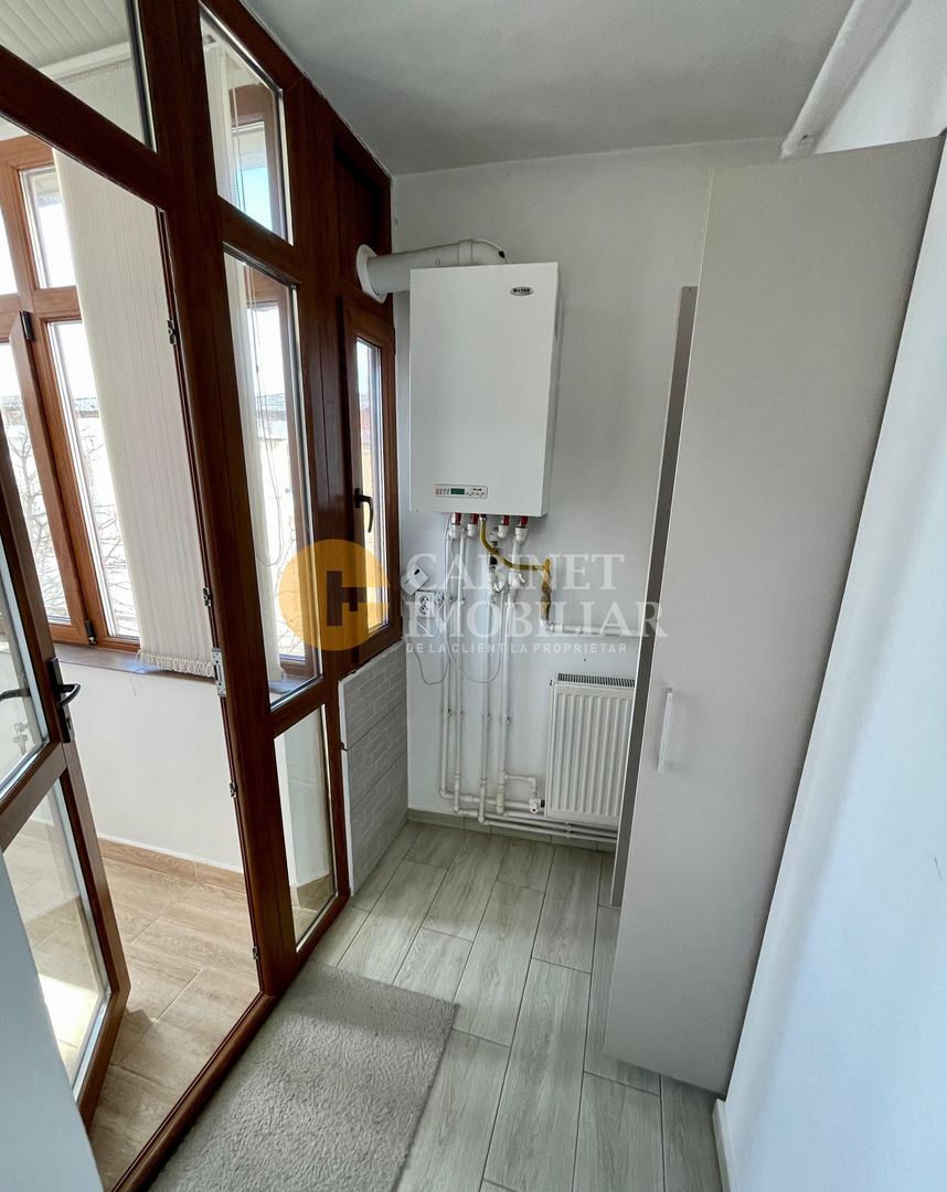 Galata - 3 Camere Decomandat - Mobilat/Utilat - 73 MP - Bloc dupa 1980 - Poză 10