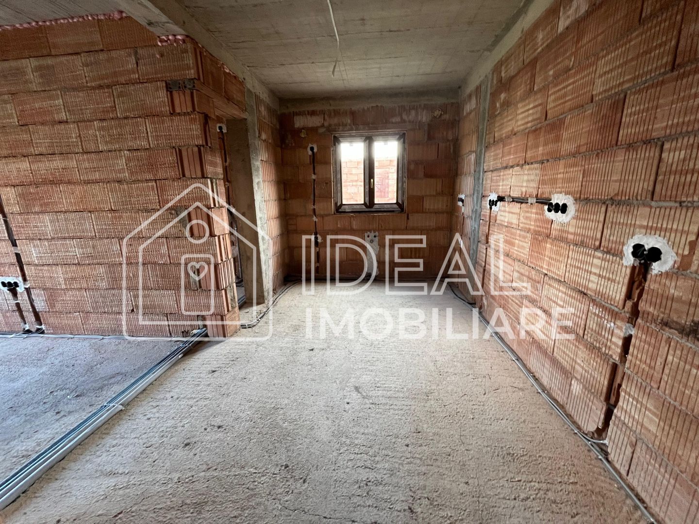 Casa individuala - 125mpu și 270mp curte | Sura Mica - Poză 14