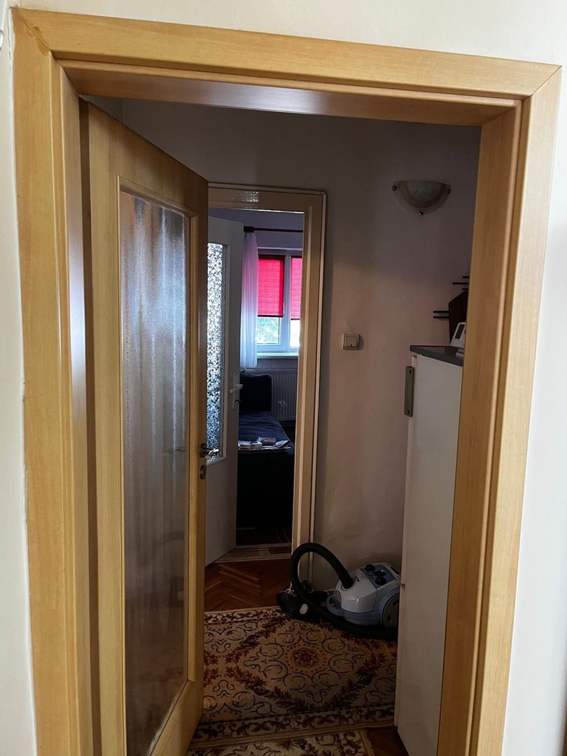 Apartament cu 4 camere, 80 mp utili la etajul 1 chiar in Calea Lipovei - Poză 10