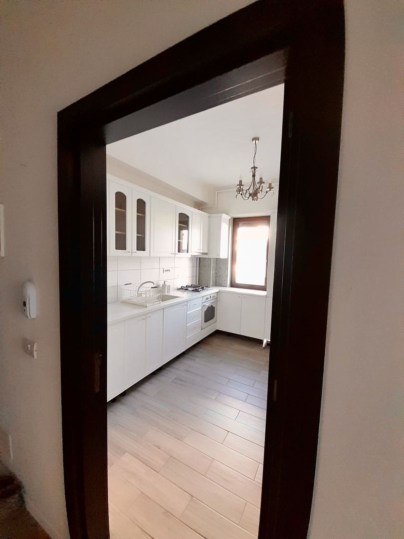 APARTAMENT LA PRIMA INCHIRIERE CU CURTE - Poză 8
