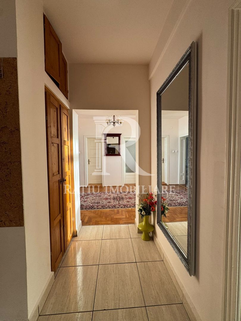 De inchiriat| Apartament cu 3 camere | Ultracentral - Poză 10