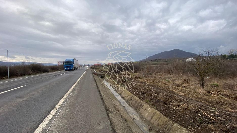 Teren 12,719 mp cu deschidere la DN17-ideal hala/parcare-Crainimat - Poză 2