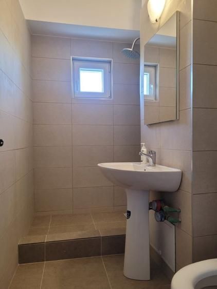 Garsoniera renovata, 2 minute metrou Tineretului, balcon inchis - Poză 7