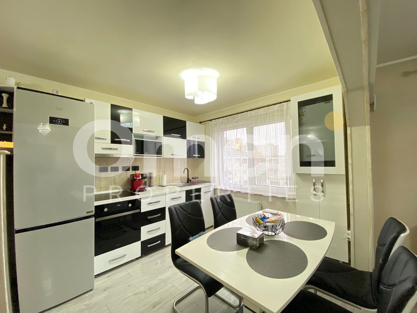Apartament cu 3 camere, finisat modern, zona bulevardului Bucuresti - Poză 8