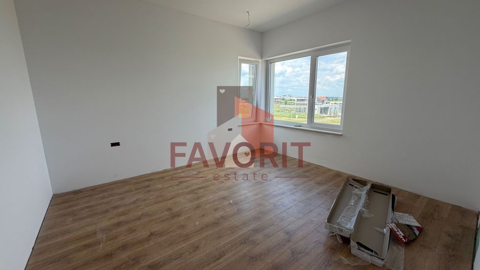 Finisat la cheie. Cu gradina proprie. Loc de parcare inclus - Poză 3