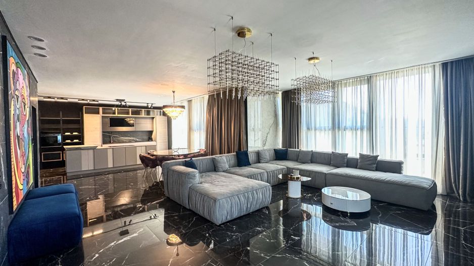 Penthouse  lift propriu  Panoramic View - Poză 1