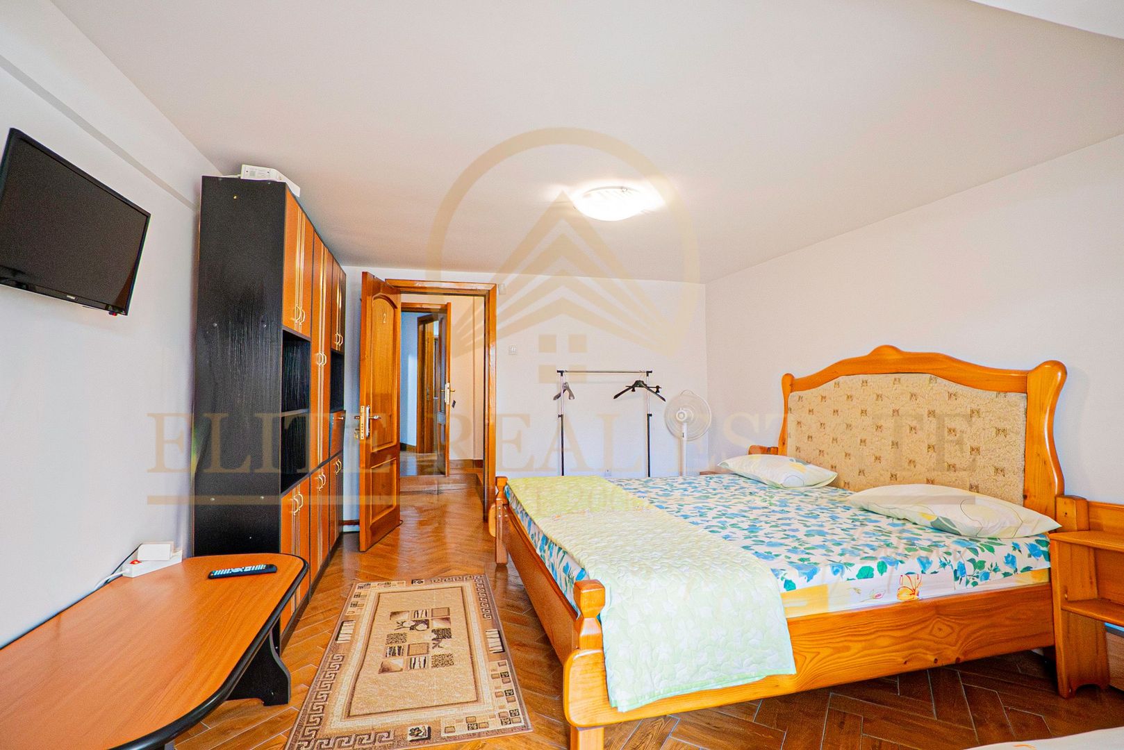 Pensiune/Aparthotel in Faleza Nord, 11 camere, Investitie cu potential - Poză 18
