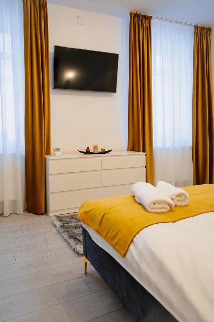 De vânzare apartament 2 camere semidecomandat Centrul Istoric Brasov - Poză 7