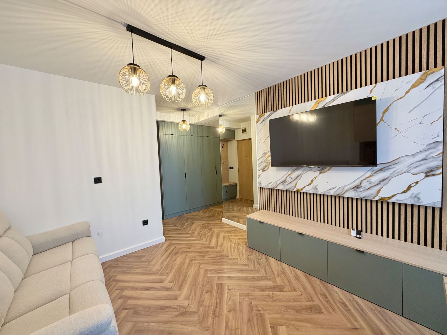 Prima inchiriere, 2 camere  langa Metro- Vivo Mall Floresti - Poză 11