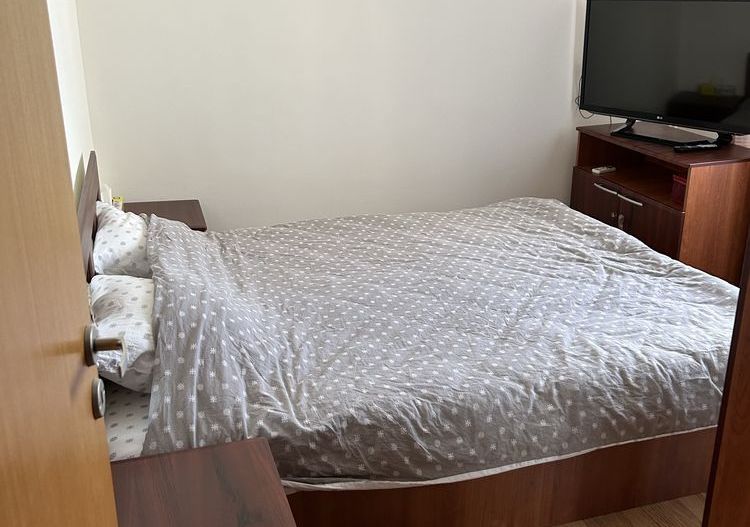 3 camere decomandat, centrala proprie, parcare inclusă, AC în fiecare cameră - Poză 2