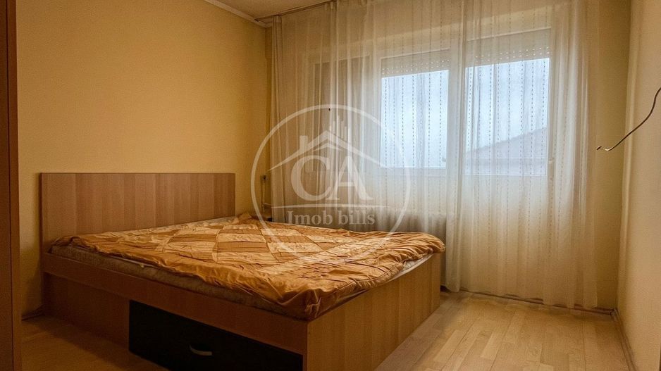 Apartament cu 3 camere de vanzare în Zona Nufărul, Oradea - Poză 4