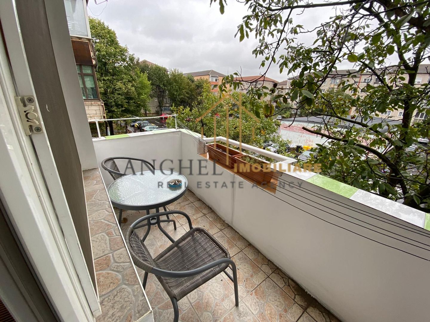 Apartament cu 4 camere, AC, masina de spalat vase, etc. Zona Soarelui - Poză 8