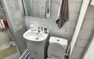 Închiriez apartament 3 camere Zona Podu Ros |Cantemir ,Etaj 3 Vedere Palas - Poză 12