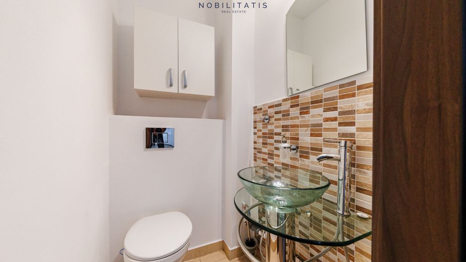 Un apartament cum rar găsești, în centrul orasului | Garaj privat - Poză 28