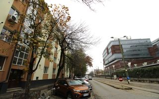 Piata 700; centrala proprie, la prima inchiriere dupa renovare. - Poză 2