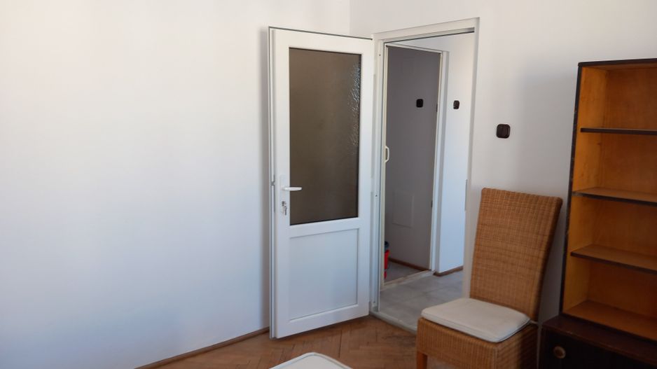 BRASADAS vinde ap 1 cam 4/4 ULTRACENTRAL RENOVAT si MOBILAT. - Poză 6