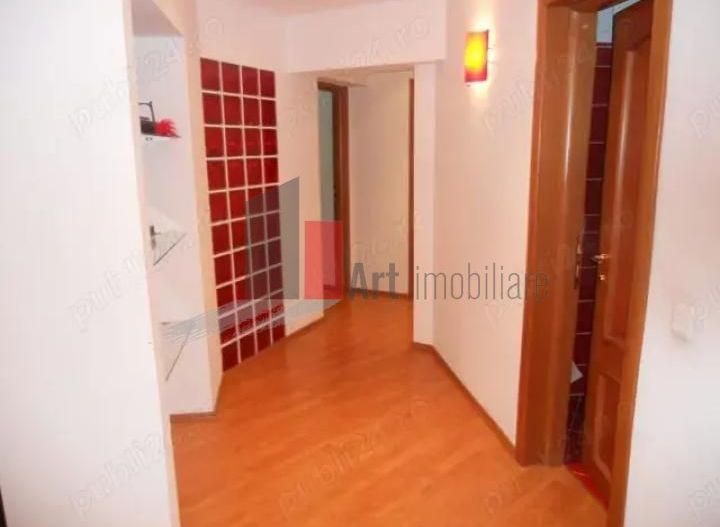 APARTAMENT 4 CAMERE  ULTRACENTRAL. - Poză 6