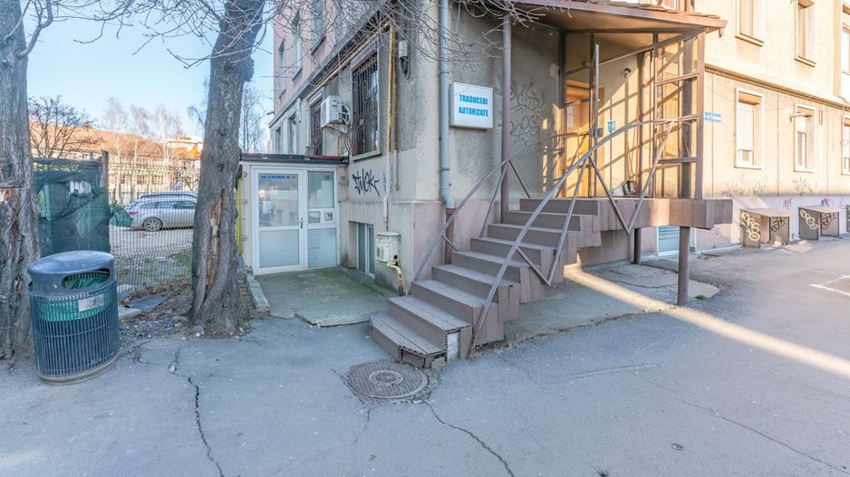 Doua spatii pentru birouri cu acces direct din strada - Poză 1