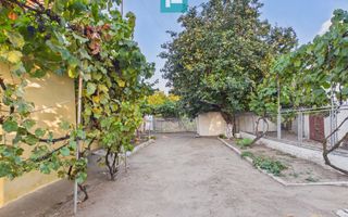 Casă bătrânească cu 4 camere in Pecica - Poză 3