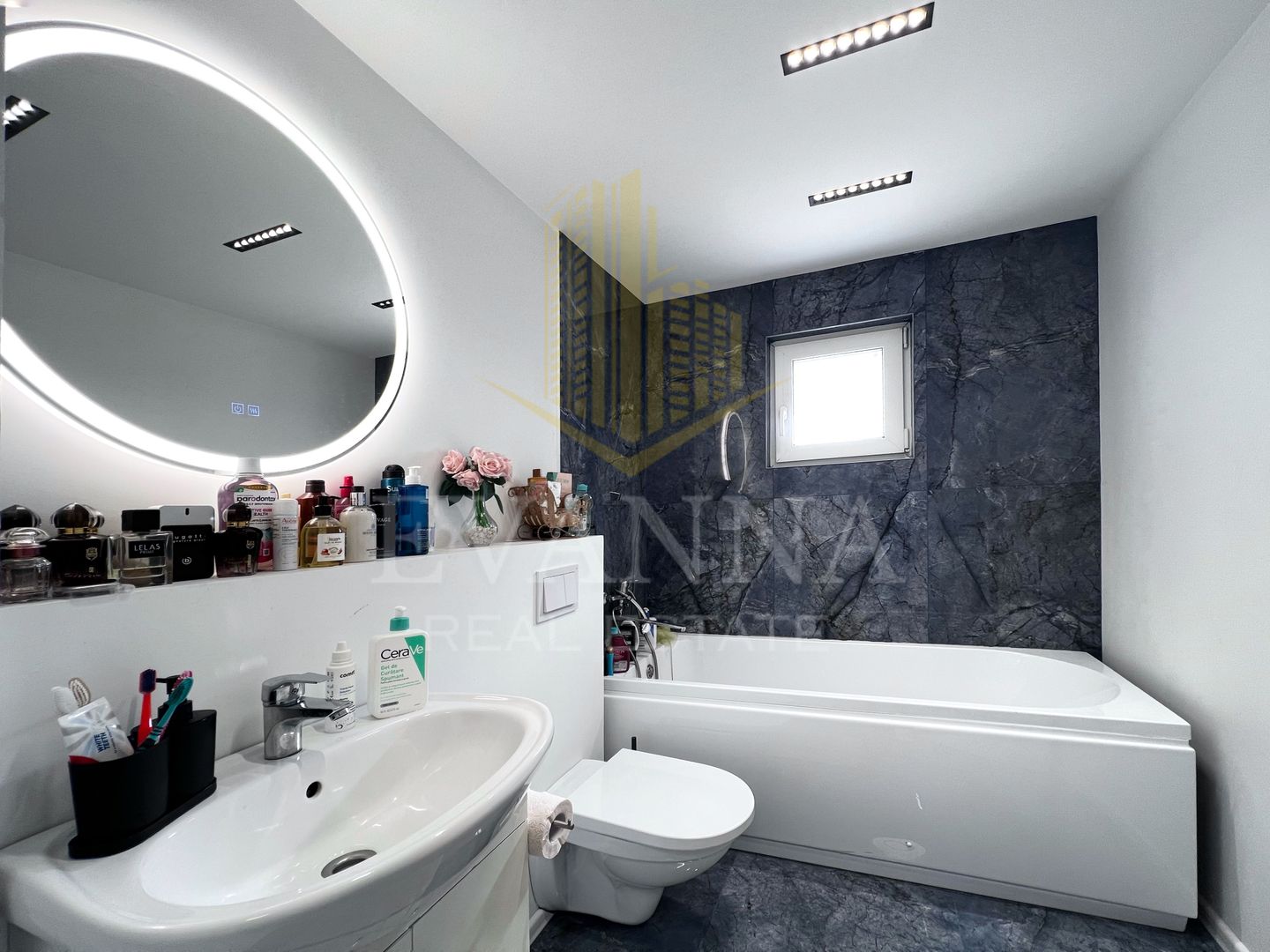 De vanzare | 3 camere | decomandat | etaj 2 | Baia Sprie. - Poză 9